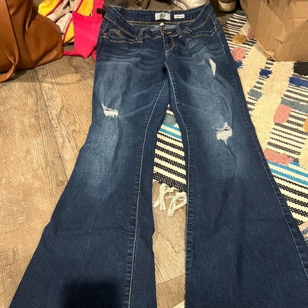 Wanna betta butt low rise wide leg jeans 30
